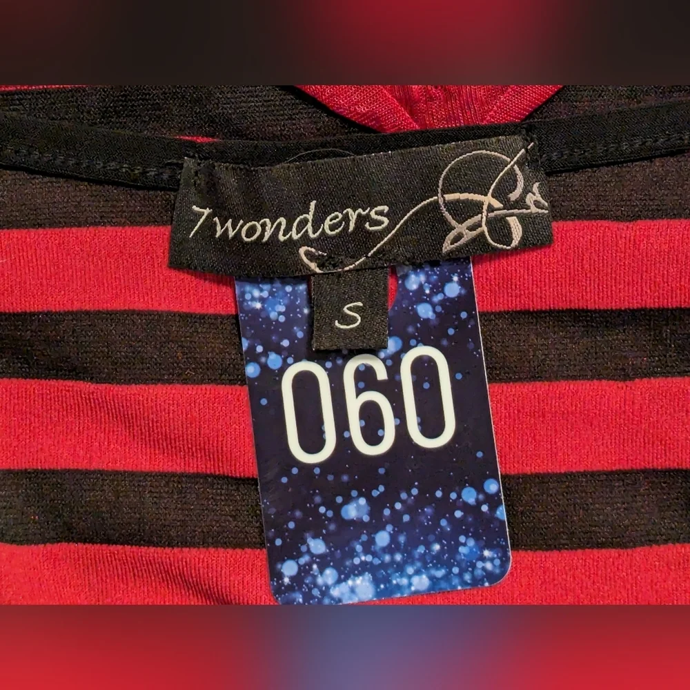 5/$25 7Wonders Red and Black Ruffled Blouse - Picture 5 of 5